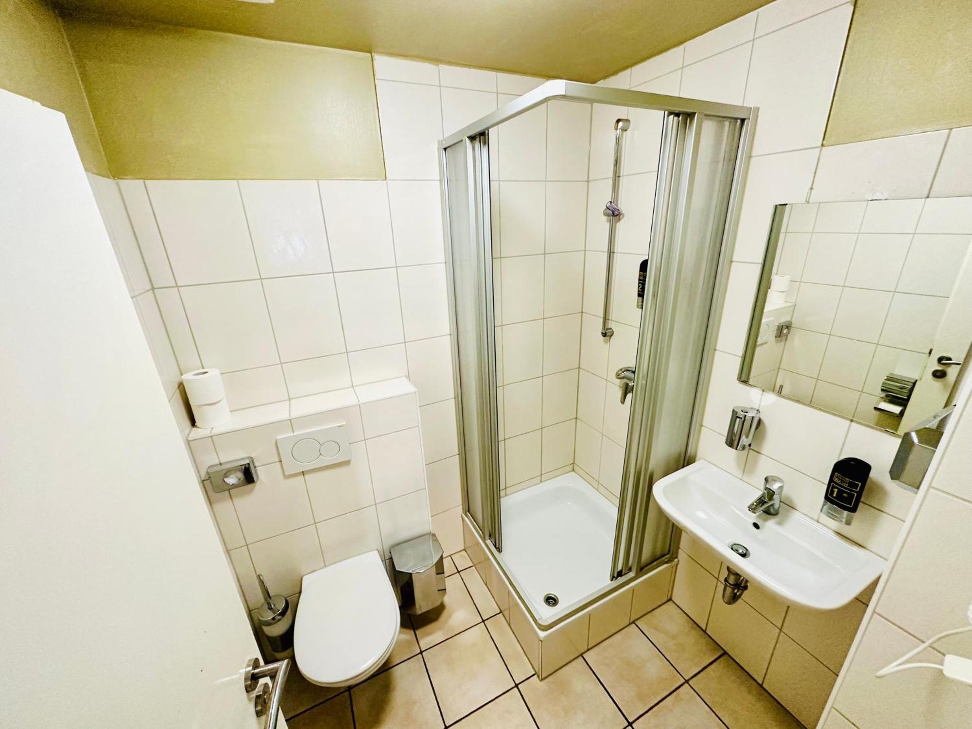 Hotel City Star Francfort-sur-le-Main Extérieur photo