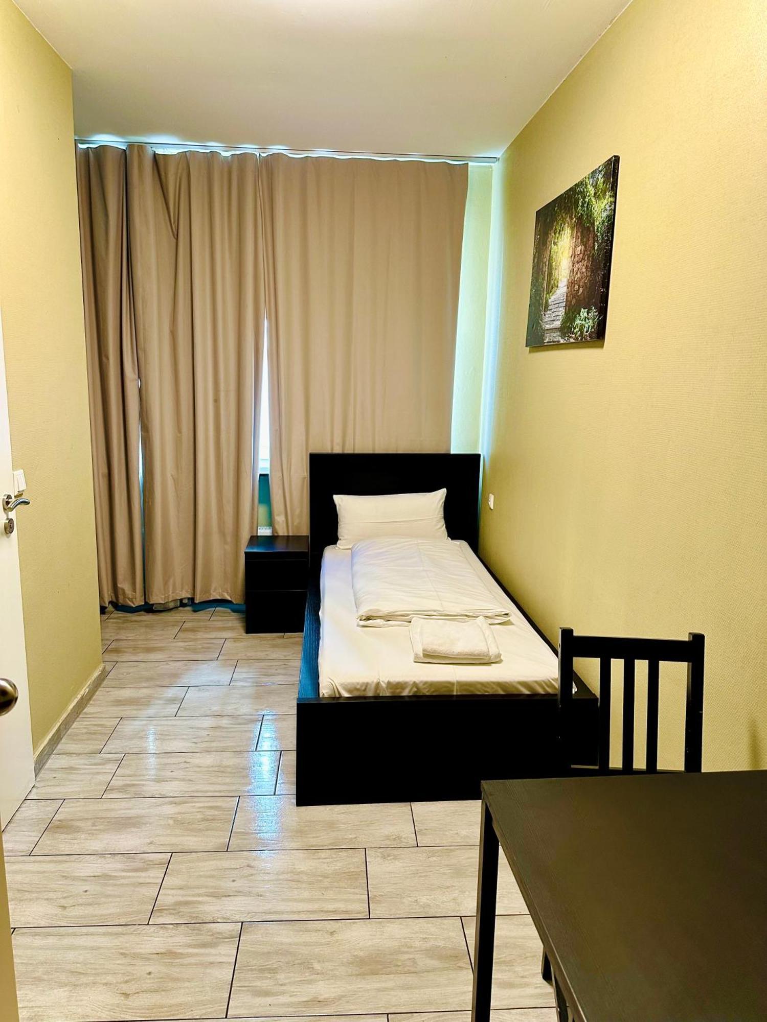 Hotel City Star Francfort-sur-le-Main Extérieur photo