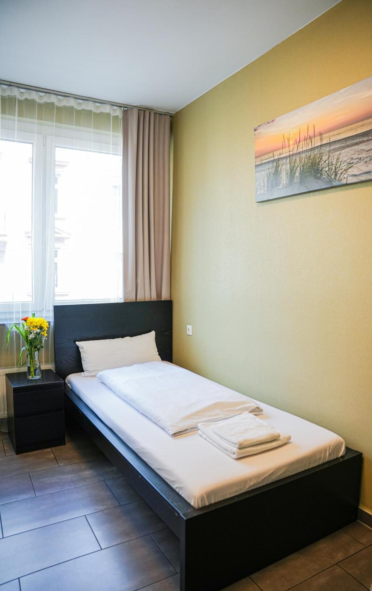 Hotel City Star Francfort-sur-le-Main Extérieur photo