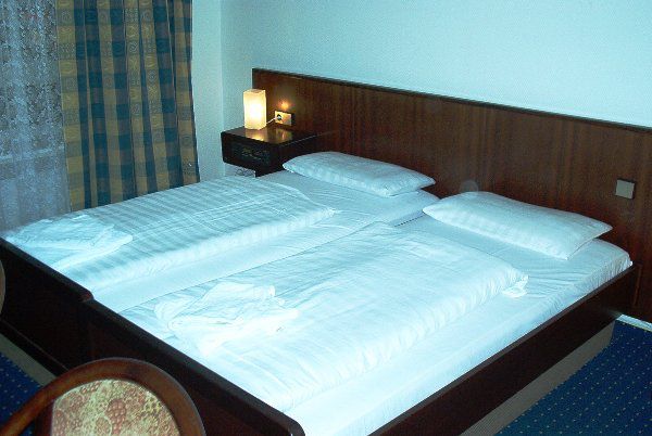Hotel City Star Francfort-sur-le-Main Chambre photo